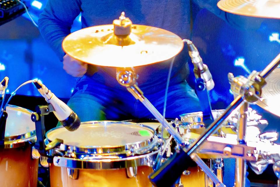 Felipe baterista