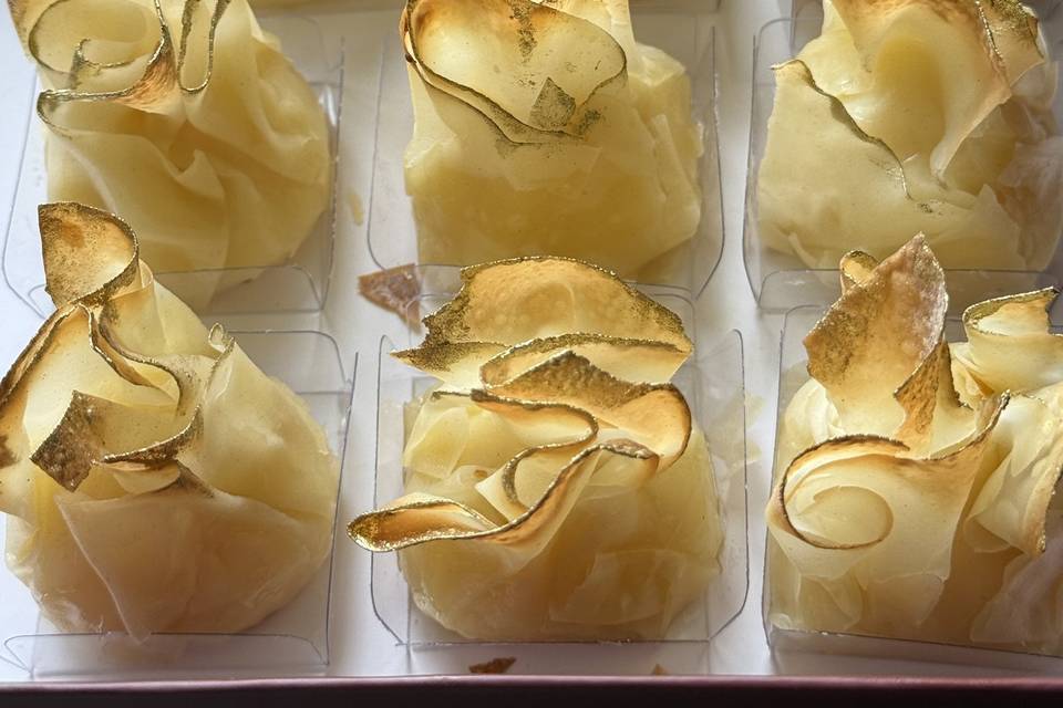 Trouxinha de coco e abacaxi