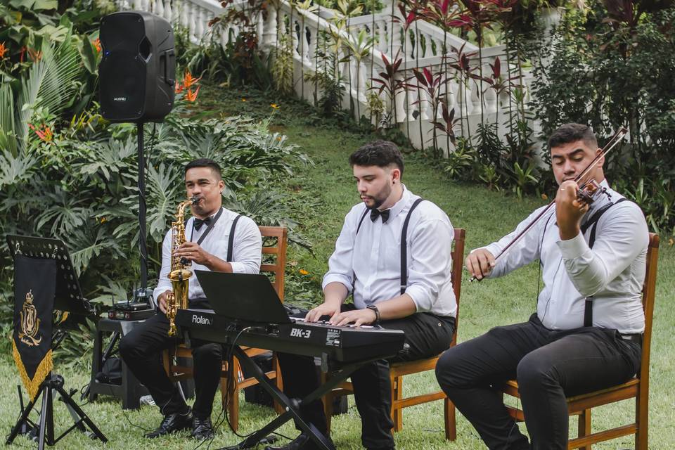 Formação em trio