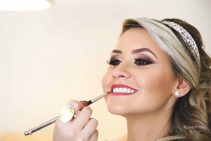 Fabiana Mendes Makeup