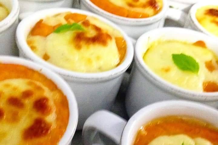 Escurinho de camarão gratinado