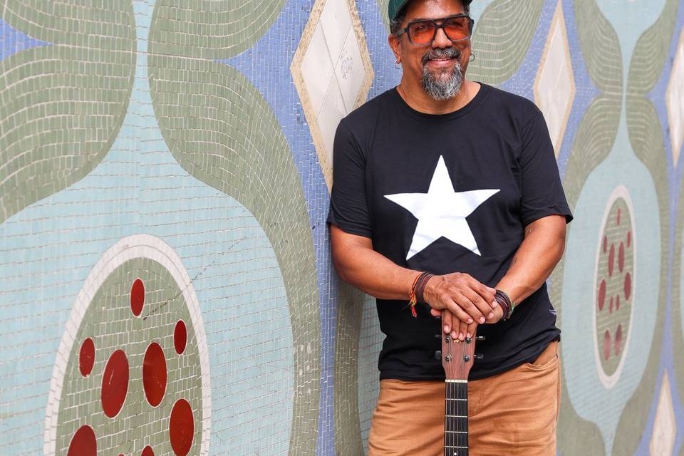 K. FÉ  One Man Band