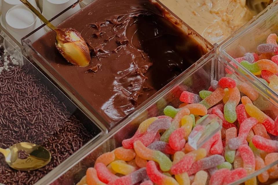 Estação de brigadeiro de colhe
