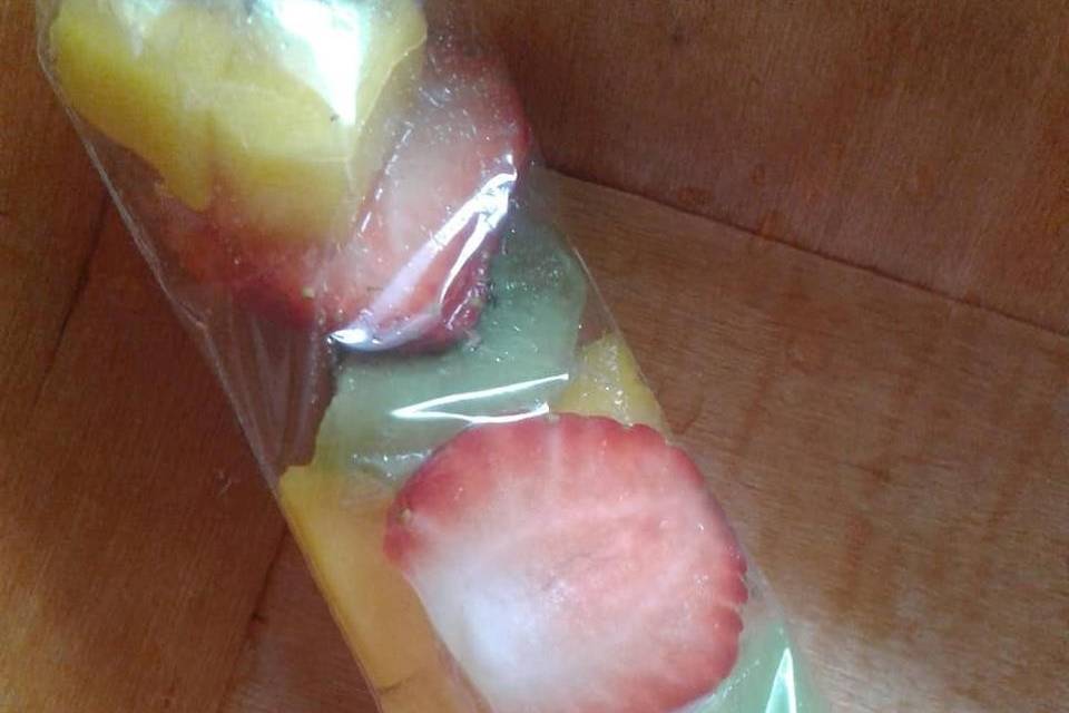 Frutas cortadas para sacolé