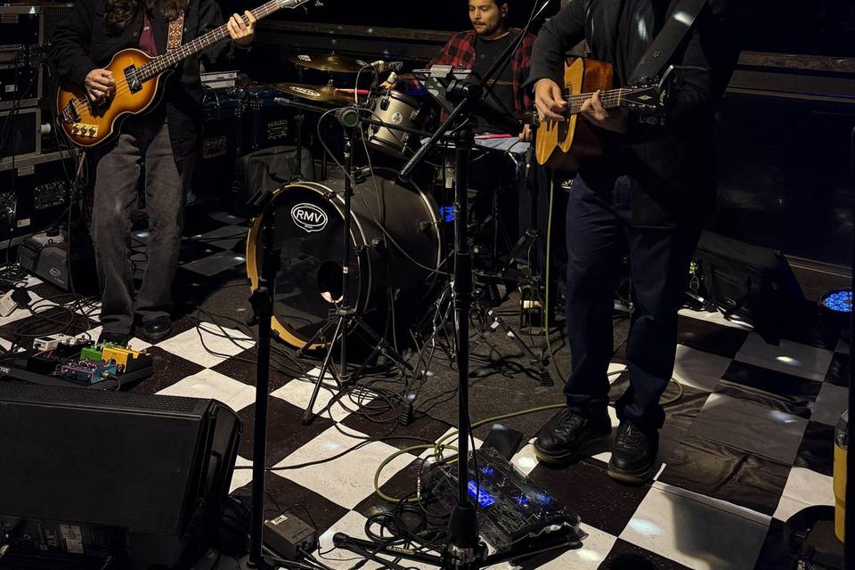 Festa de aniversário. TRIO