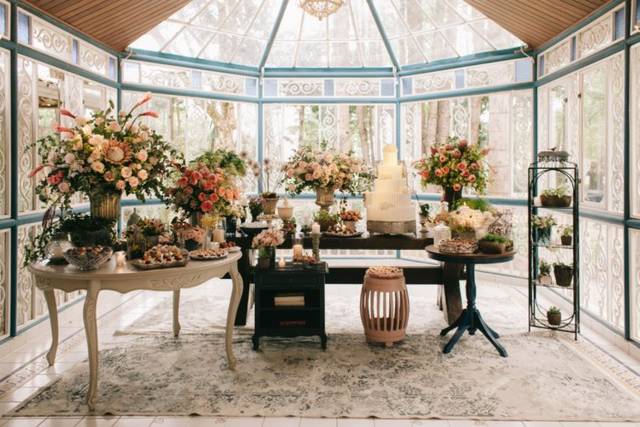 Mesa dos doces Gazebo