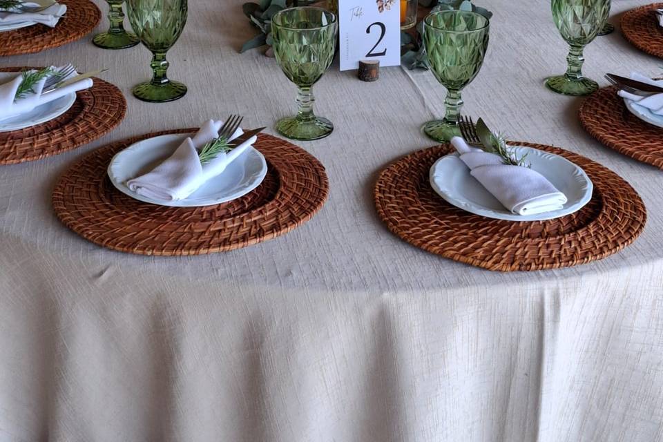 Sugestão de mesa e louças