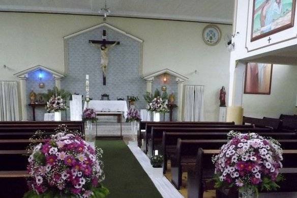 Arranjos florais para a Igreja