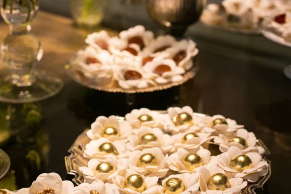 Bombons finos.
