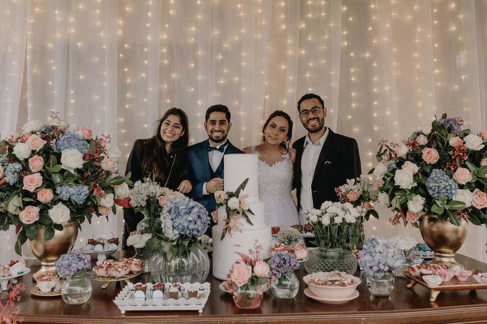 Família Rosa com um casal.