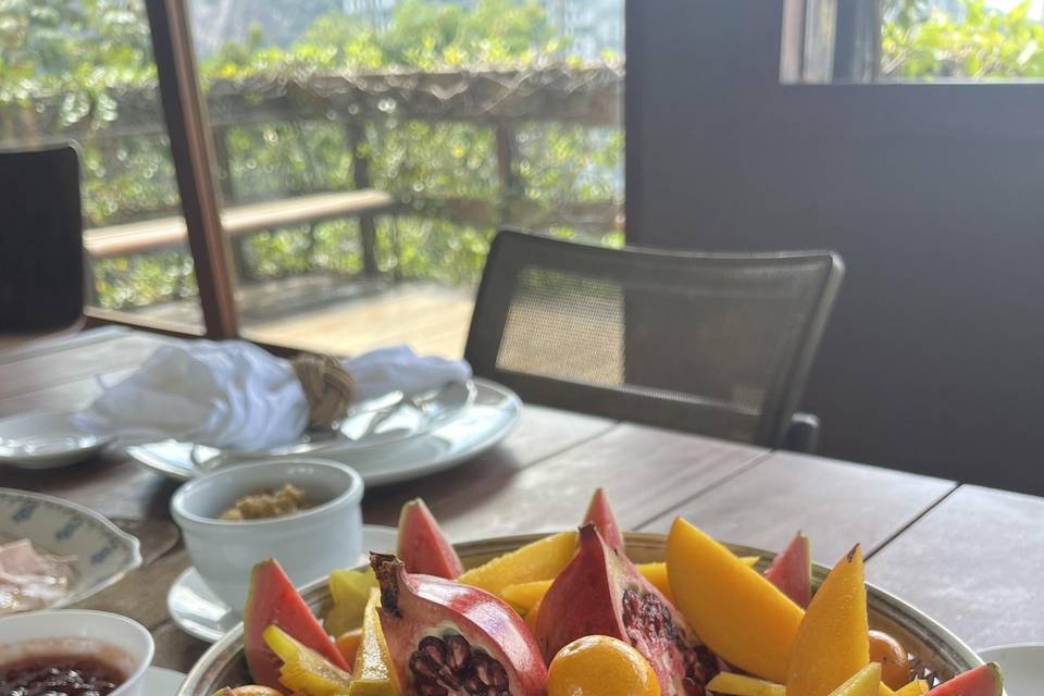 Cesta de frutas mediterrâneas