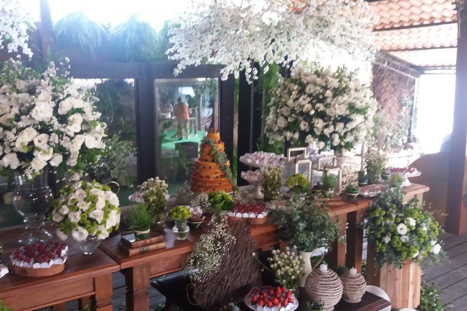 Decoração da mesa Maisom