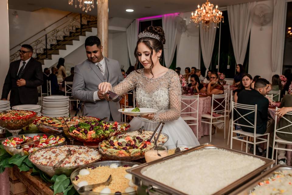 Noivos Jantar