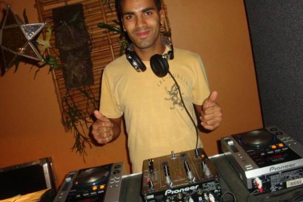 DJ Ricardo Costa