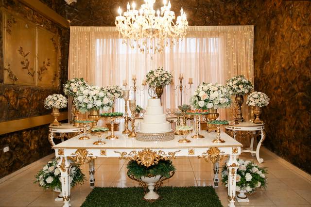 Mesa do bolo Branca/ Dourado