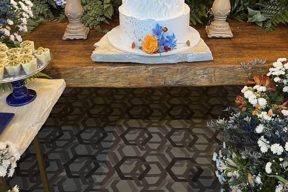 Mesa de bolo rústica