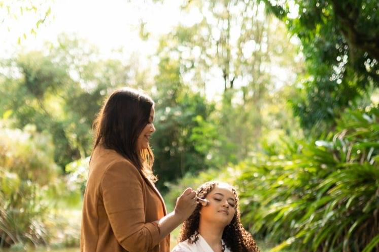 Gess Makeup