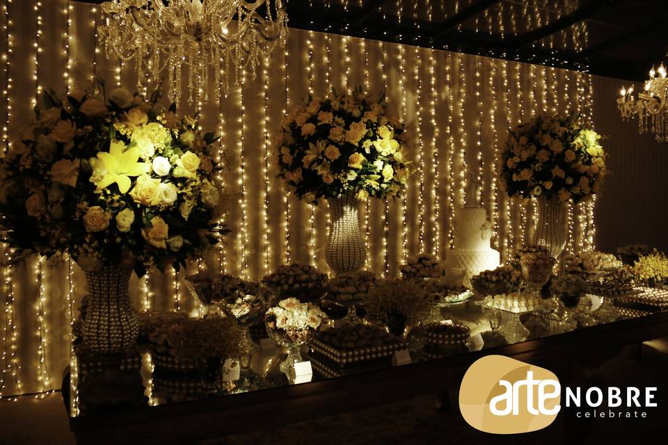 Mesa de bolo com luzes de led