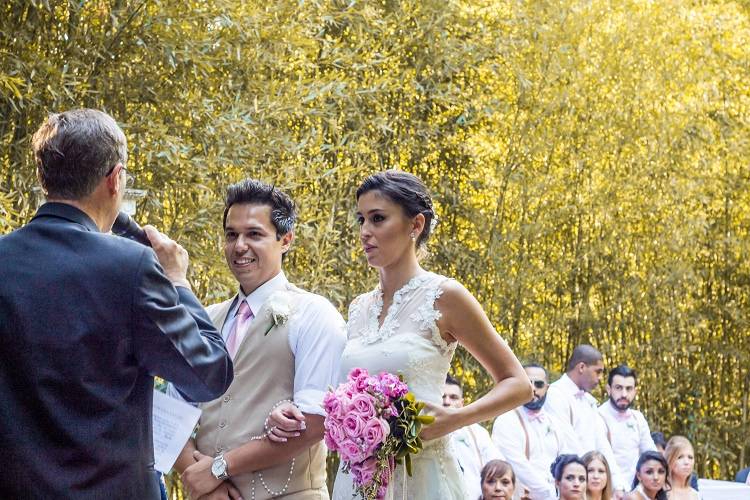 Carlos Mello celebra casamento