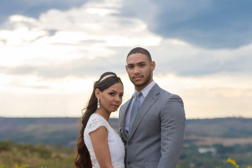 Casal lindo, paisagem incrível