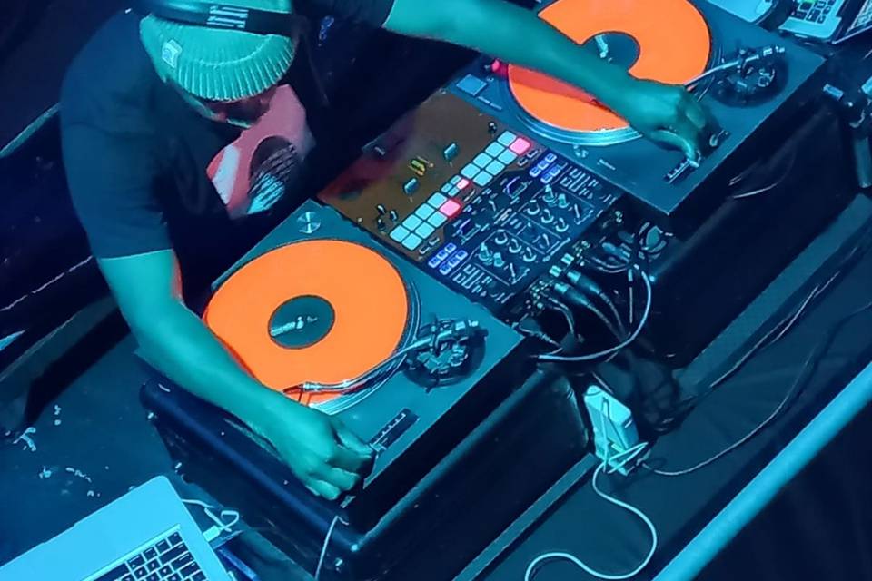 Dj profissional