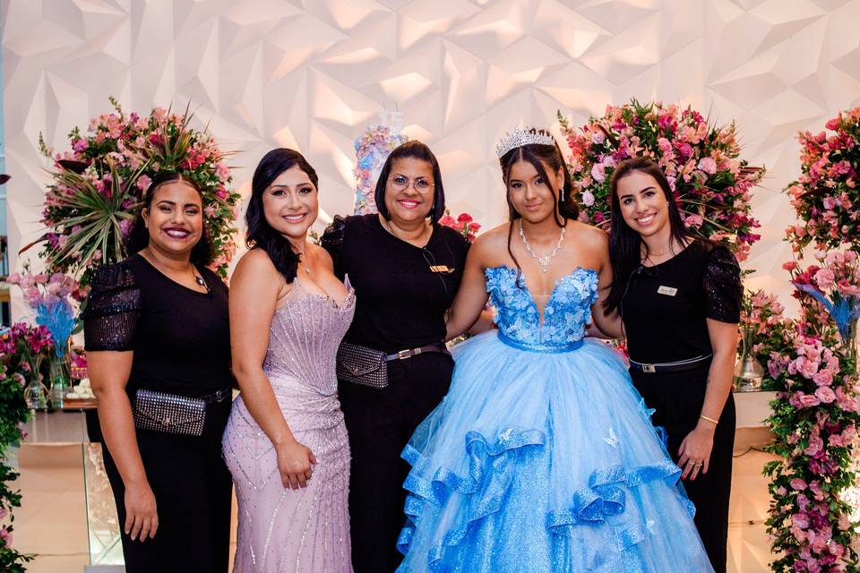 Debutante Manu
