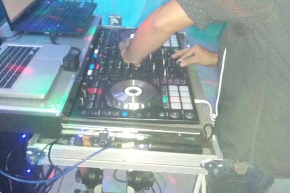 Mixando