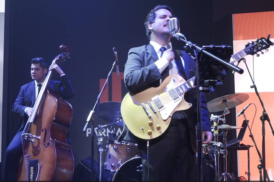 Groove 8