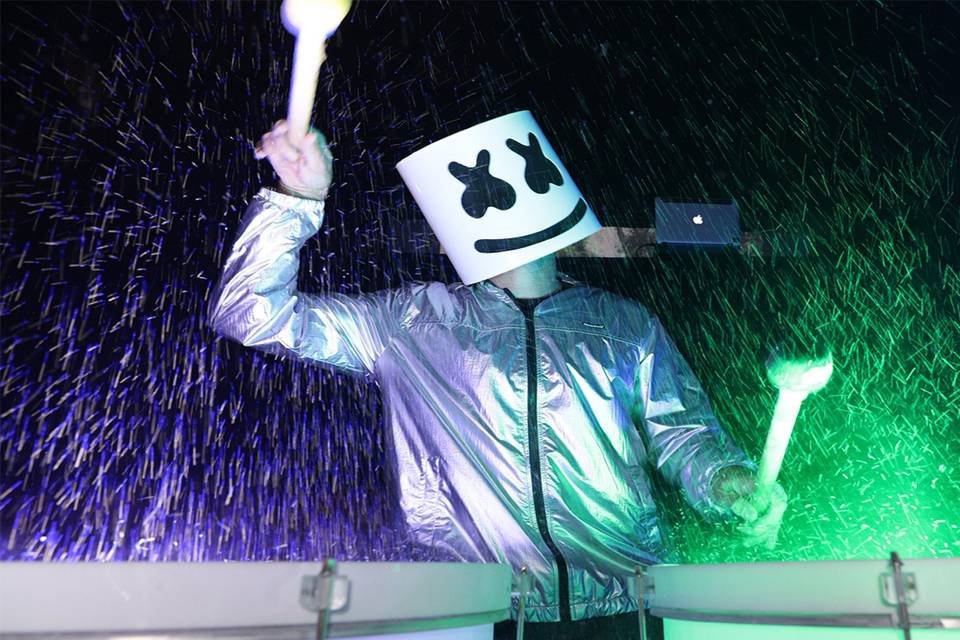 Groove 8