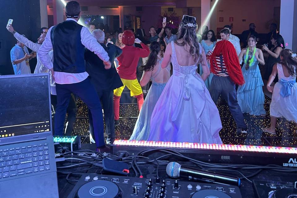 DJ Ivan Leal