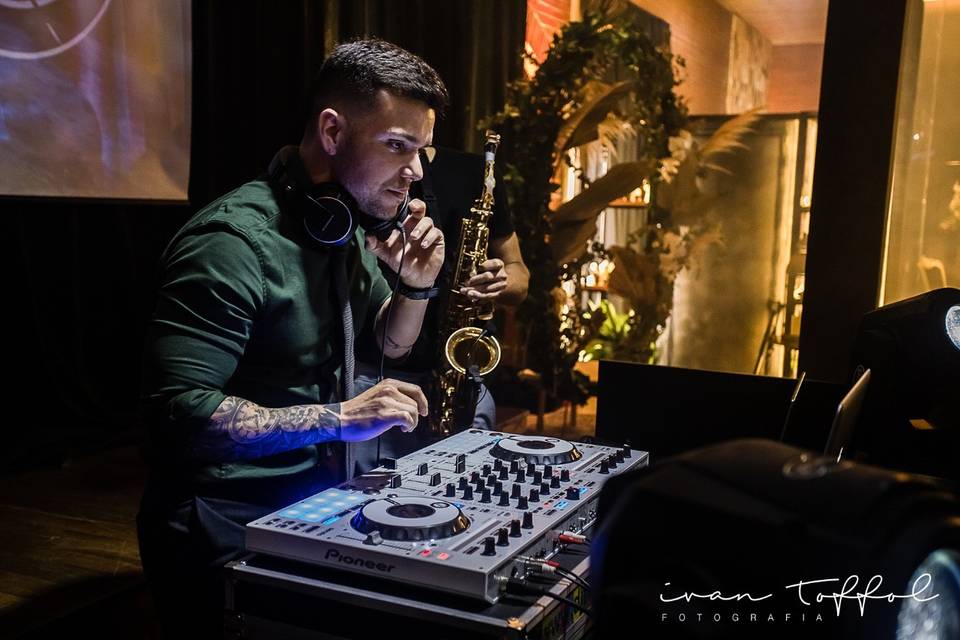 DJ Fernando Neves