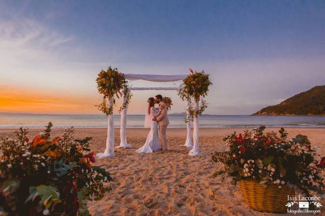 Casamento pé na areia