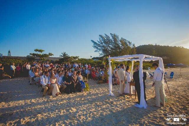 Casamento pé na areia