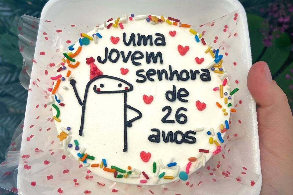 bolo de aniversário de 26 anos feminino