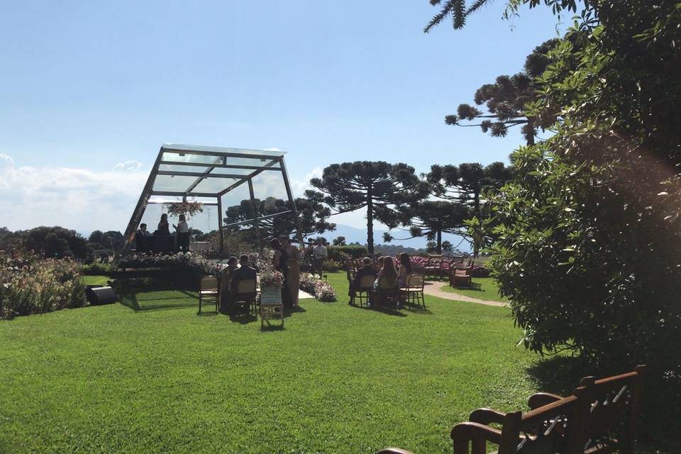 Palco e jardim