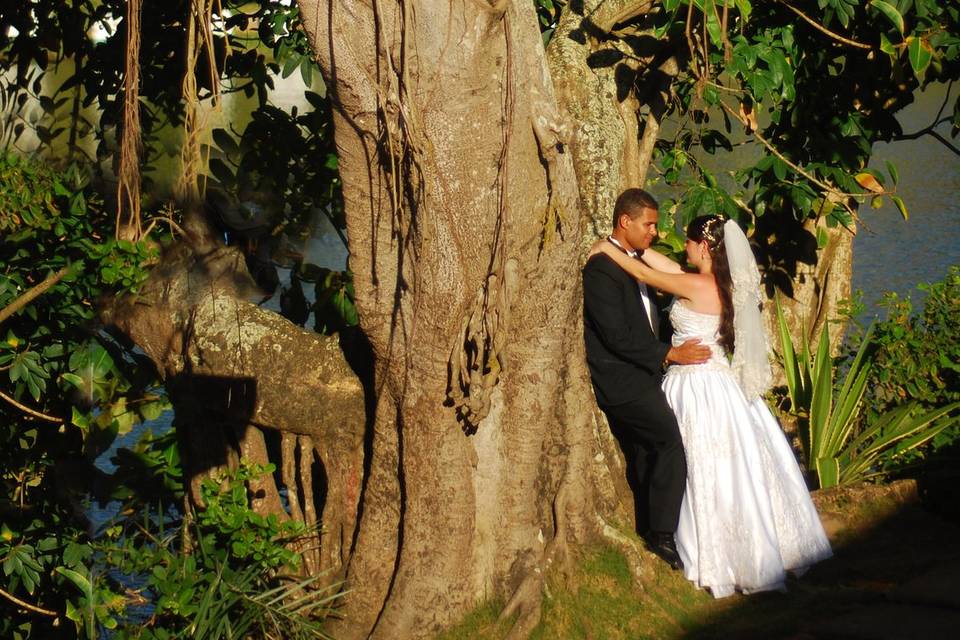 Foto Casamento Noivos na Praia