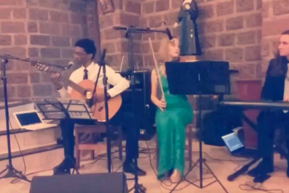Trio, piano + violão + violino