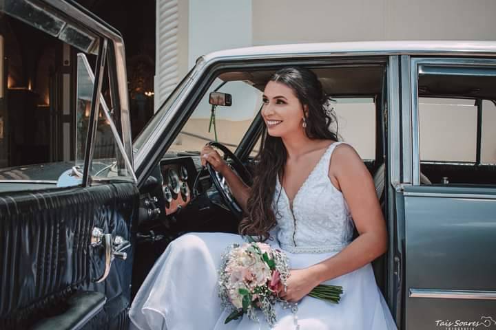 Noiva no carro