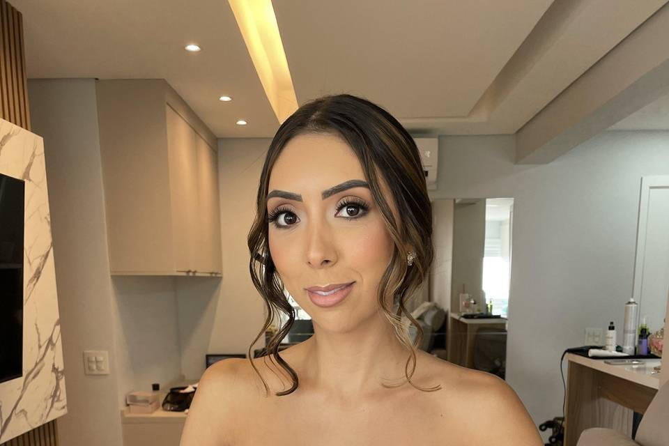 Tamyres Mateo - Makeup & Beauty