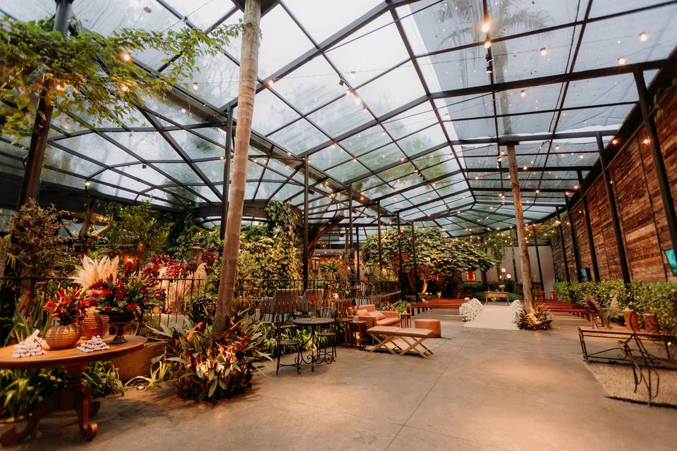 ESPAÇO: JARDIM SECRETO