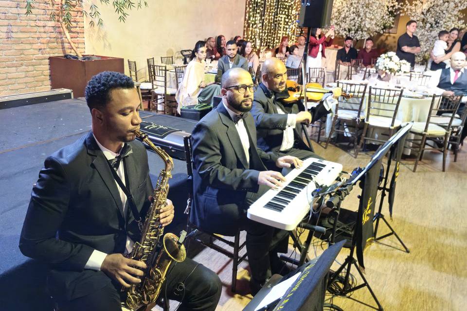 Trio, Sax, Teclado e Violino