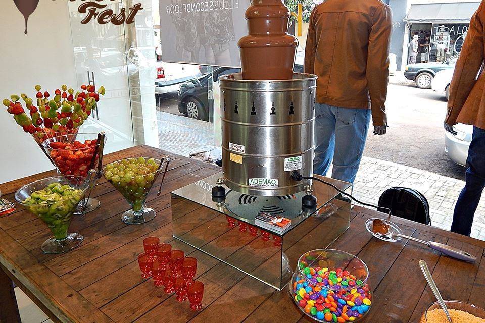 Cascata de Chocolate em Lojas