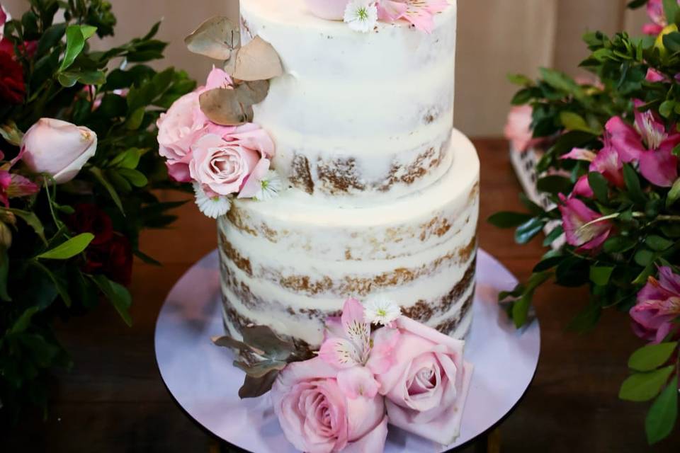 Semi Naked Cake