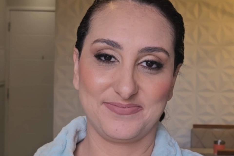 Kátia Lacerda Maquiadora e Penteadista
