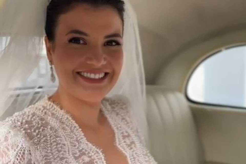 Kátia Lacerda - Maquiadora e Penteadista