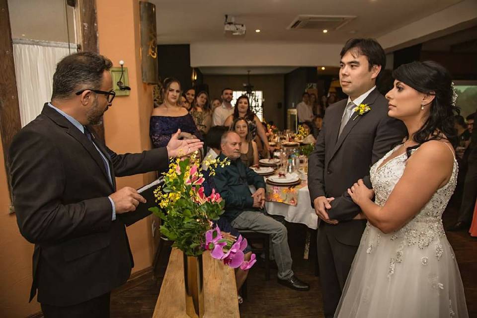 Celebrante de Casamento