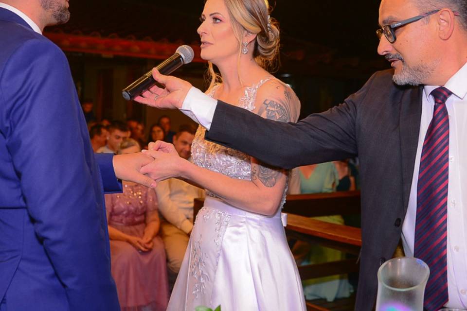 Celebrante de Casamento