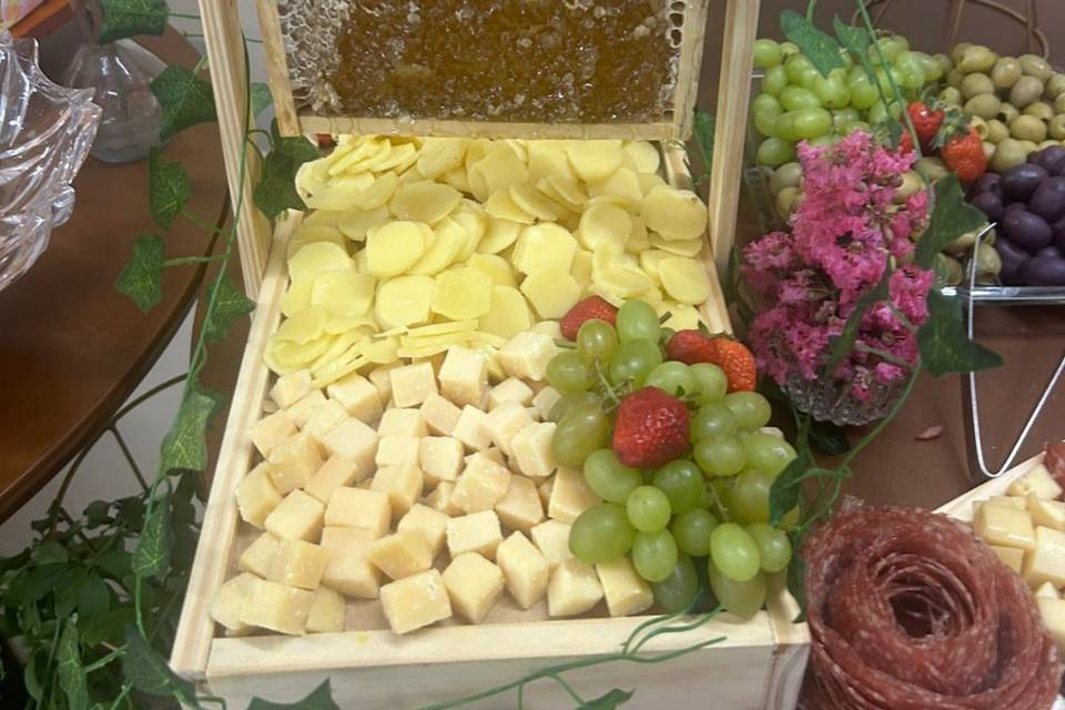 Parmesāo com favo de mel