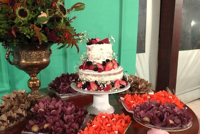 Mini wedding com bolo natural