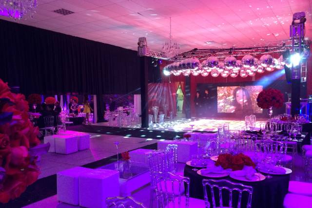 Boate + Pista de LED